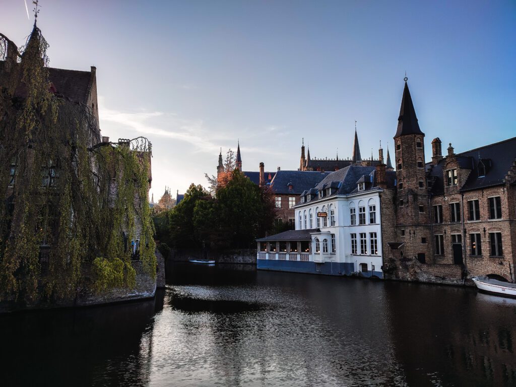  Que ver en Brujas en un dia: muelle del rosario brujas