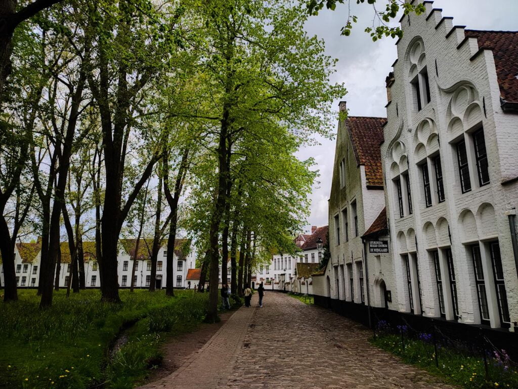 Qué ver en Brujas: Begijnhof , beaterio