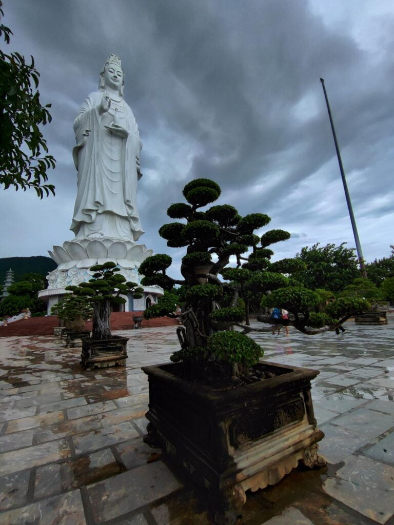 Vietnam en 20 días: Chua Linh Ung, Danang, Vietnam